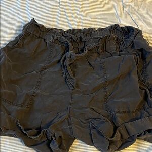 Aerie Charcoal Ruffle Cargo Shorts